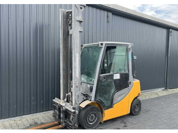 Xe nâng gas JUNGHEINRICH TFG 425