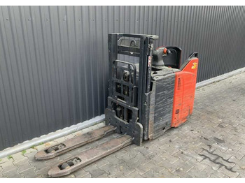 Xe tải nâng pallet LINDE