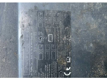 Xe cày kéo Linde P250: hình 4