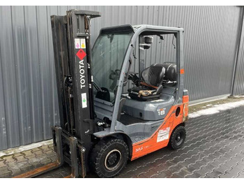 Xe nâng gas TOYOTA FGF 18