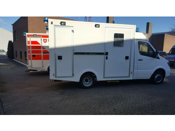 Xe cứu thương MERCEDES-BENZ Sprinter 519