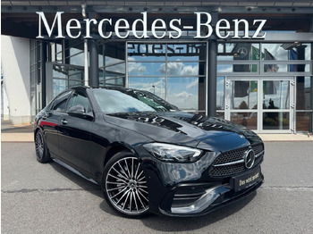 Sedan MERCEDES-BENZ