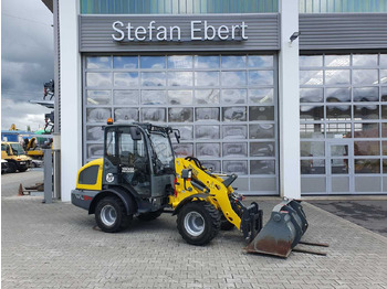 Máy xúc lật bánh lốp WACKER