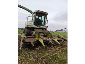 Máy gặt đập thức ăn gia súc Claas Jaguar 840: hình 2 Máy gặt đập thức ăn gia súc Claas Jaguar 840: hình 2