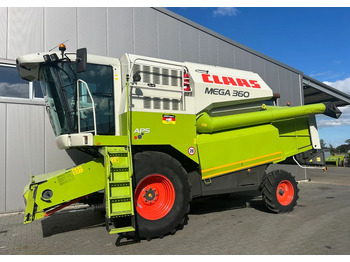 Máy gặt đập CLAAS Mega