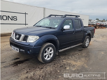 Xe bán tải NISSAN Navara