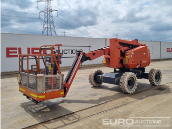 Nền bục trên không JLG