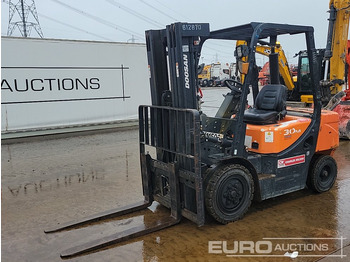 Xe nâng DOOSAN