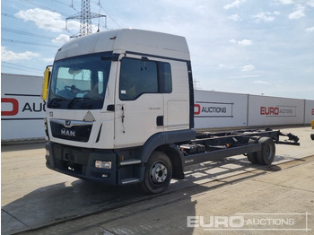 Xe tải khung gầm MAN TGL 12.220