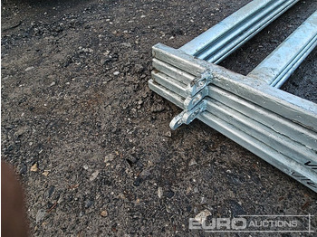 Máy móc nông nghiệp Unused 10' Galvanised Calf Hurdle (4 of): hình 5 Máy móc nông nghiệp Unused 10' Galvanised Calf Hurdle (4 of): hình 5