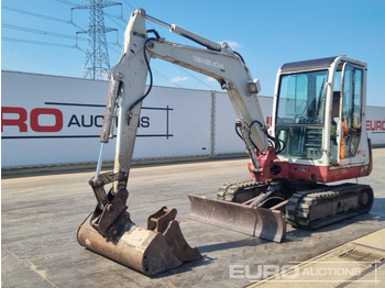 Máy xúc mini TAKEUCHI TB135