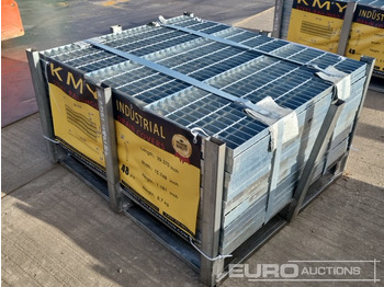 Trang thiết bị xây dựng