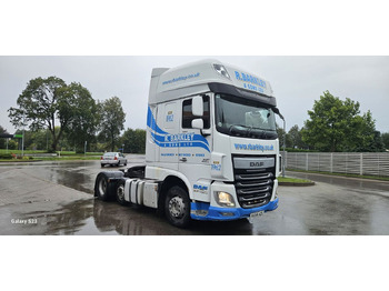 Xe đầu kéo DAF XF 105 460