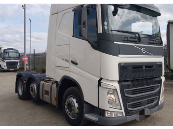 Xe đầu kéo VOLVO FH 460