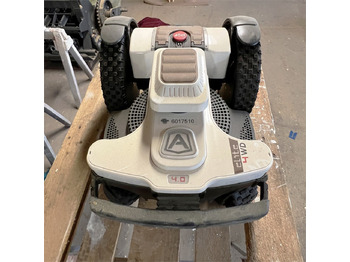 Máy cắt cỏ vườn