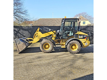 Máy xúc lật bánh lốp Caterpillar 908 H2: hình 2 Máy xúc lật bánh lốp Caterpillar 908 H2: hình 2