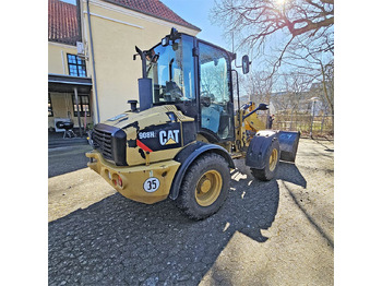 Máy xúc lật bánh lốp Caterpillar 908 H2: hình 4 Máy xúc lật bánh lốp Caterpillar 908 H2: hình 4