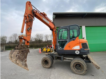 Máy xúc bánh lốp DOOSAN DX55
