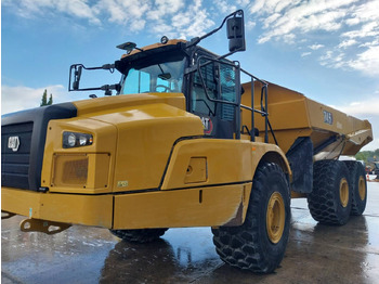 Xe ben đổ có khớp nối CATERPILLAR 745
