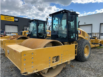 Máy đầm CATERPILLAR