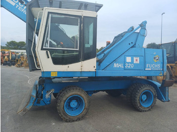 Máy xúc bánh lốp FUCHS
