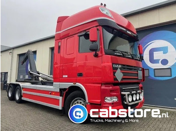 Xe tải nâng móc DAF XF 105 460