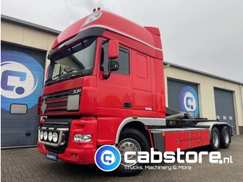 Xe tải nâng móc DAF XF 105 460