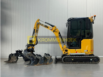 Máy xúc mini CATERPILLAR 302