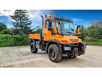 Tiện ích/ Xe đặc dụng UNIMOG U300
