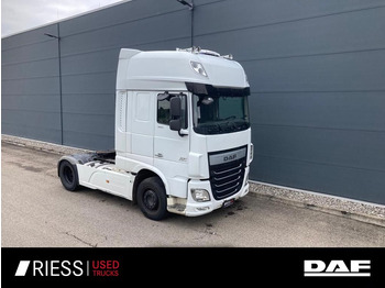 Xe đầu kéo DAF XF 460