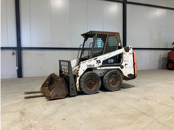 Máy xúc lật bánh lốp BOBCAT