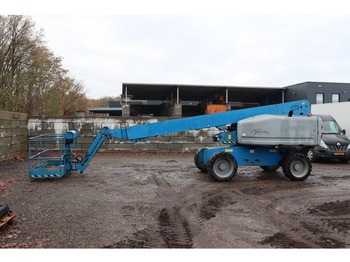 Xe nâng người hình viễn vọng kính GENIE