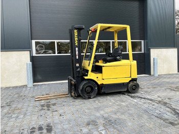 Xe nâng điện HYSTER