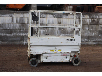 Máy nâng người hình kéo JLG