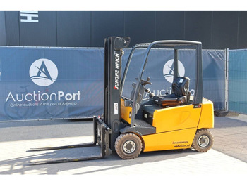 Xe nâng điện JUNGHEINRICH EFG