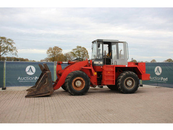 Máy xúc lật bánh lốp O&K