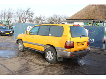 SUV Toyota Land Cruiser: hình 3