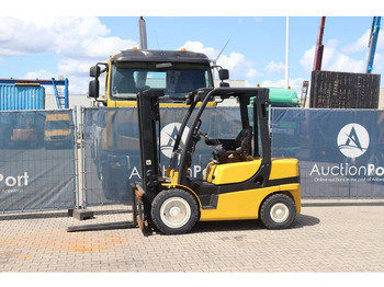 Xe nâng diesel YALE