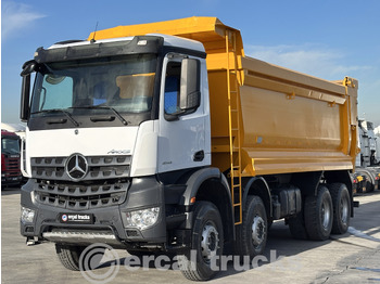 Xe ben MERCEDES-BENZ Arocs 4142