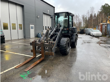 Máy xúc lật bánh lốp