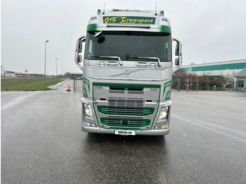 Xe tải VOLVO: hình 2