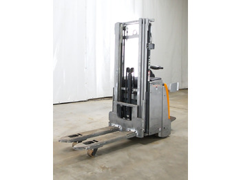 Máy xếp chồng STILL