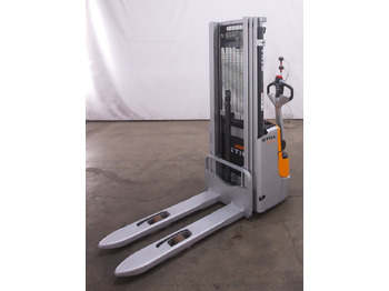 Máy xếp chồng STILL