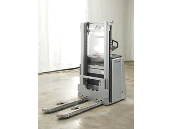 Máy xếp chồng STILL