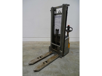 Máy xếp chồng STILL