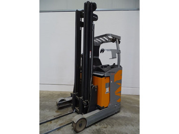 Xe tải tiếp cận STILL