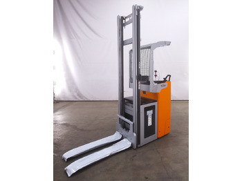 Máy xếp chồng STILL