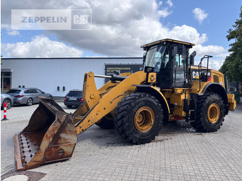 Máy xúc lật bánh lốp CATERPILLAR 950M