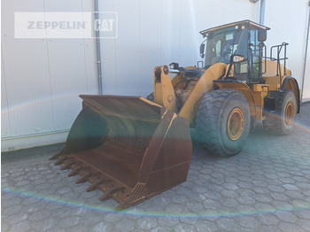 Máy xúc lật bánh lốp CATERPILLAR 962K