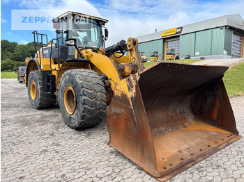 Máy xúc lật bánh lốp CATERPILLAR 966K